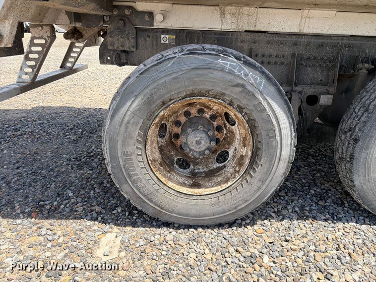 2026 Peterbilt 520