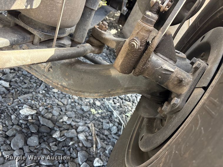 image for item YA4048 2021 Western Star 4900 semi truck