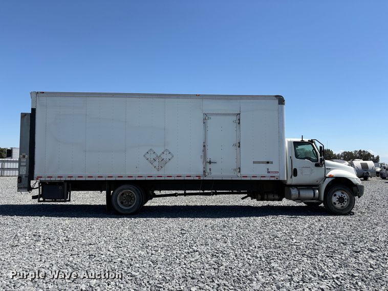 image for item YA4063 2020 International MV607 box truck