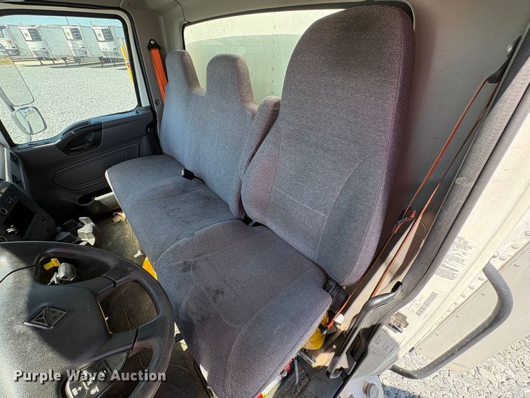 image for item YA4063 2020 International MV607 box truck