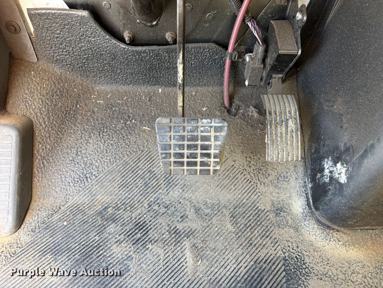 image for item YA4063 2020 International MV607 box truck