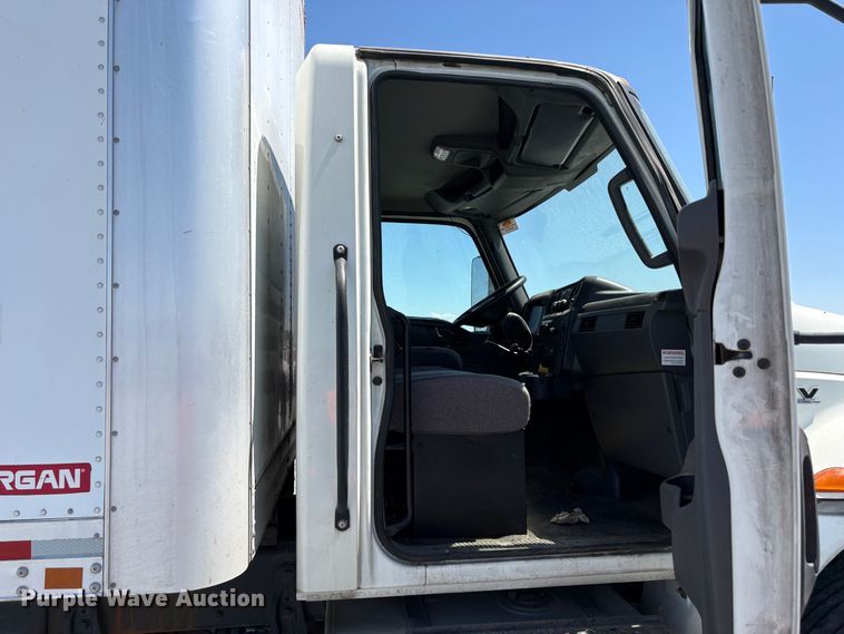 image for item YA4063 2020 International MV607 box truck