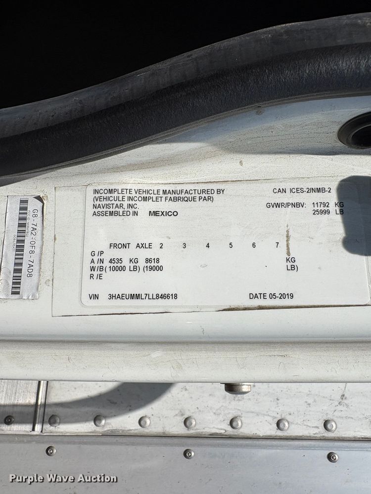 image for item YA4063 2020 International MV607 box truck