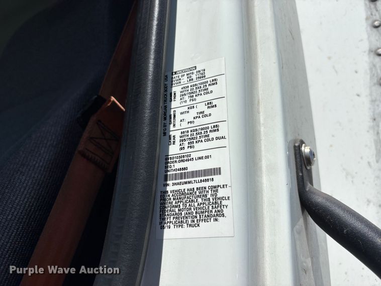 image for item YA4063 2020 International MV607 box truck