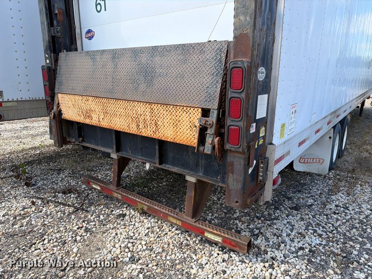 image for item YA4117 2001 Utility VS2RX dry van trailer