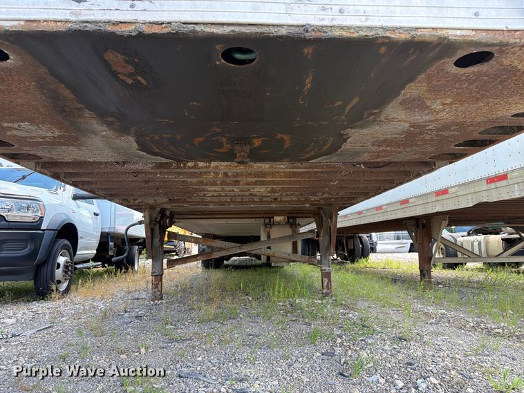 image for item YA4117 2001 Utility VS2RX dry van trailer