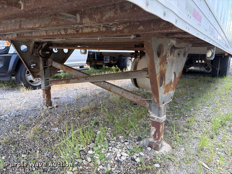 image for item YA4117 2001 Utility VS2RX dry van trailer