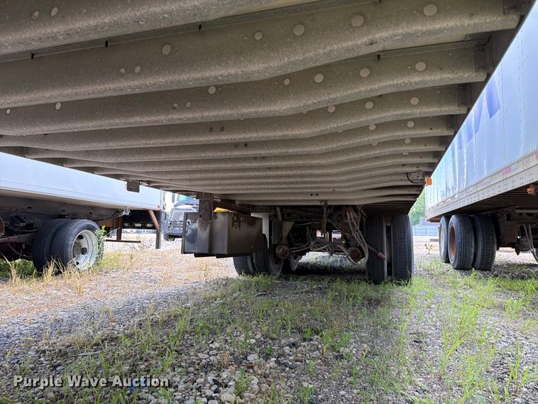 image for item YA4117 2001 Utility VS2RX dry van trailer