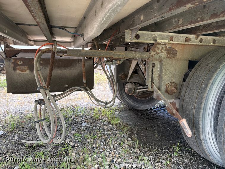 image for item YA4117 2001 Utility VS2RX dry van trailer