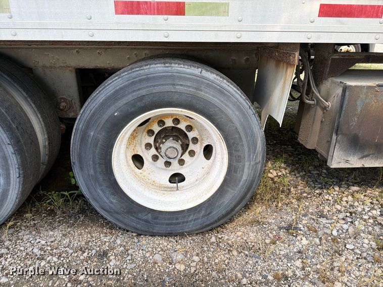 image for item YA4117 2001 Utility VS2RX dry van trailer
