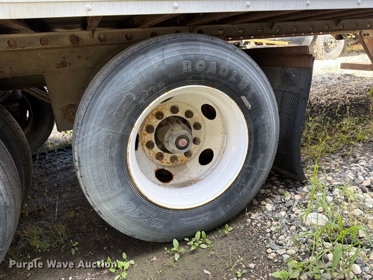 image for item YA4117 2001 Utility VS2RX dry van trailer