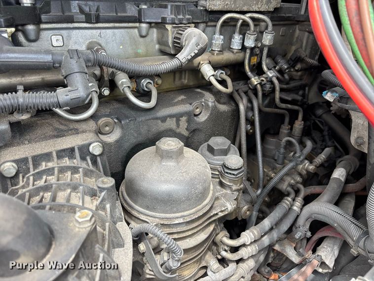 image for item YA4134 2021 Freightliner Cascadia 126 semi truck