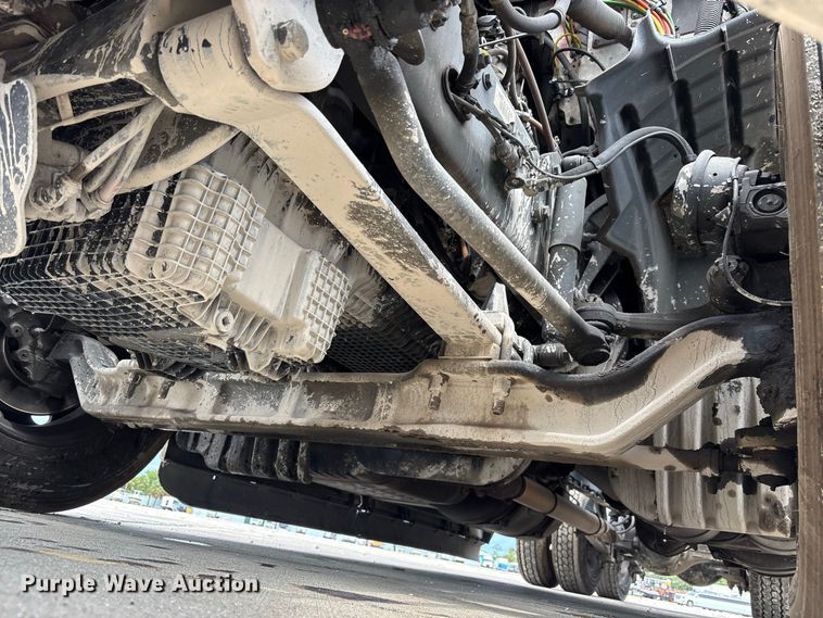 image for item YA4134 2021 Freightliner Cascadia 126 semi truck
