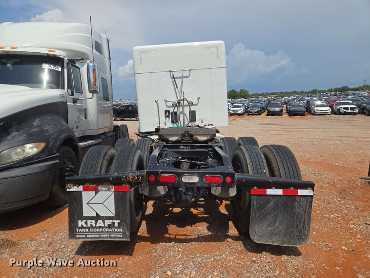 image for item YA4148 2023 Peterbilt 567 semi truck
