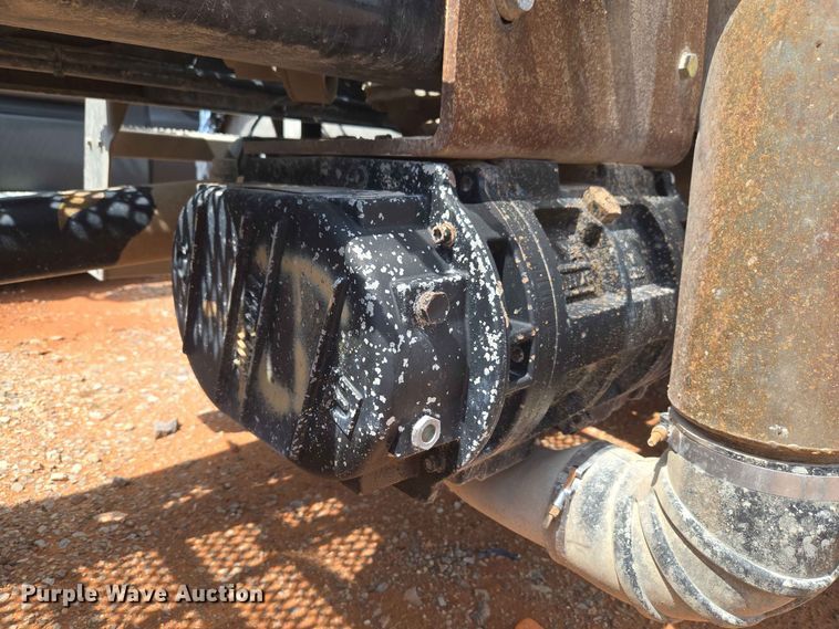 image for item YA4148 2023 Peterbilt 567 semi truck