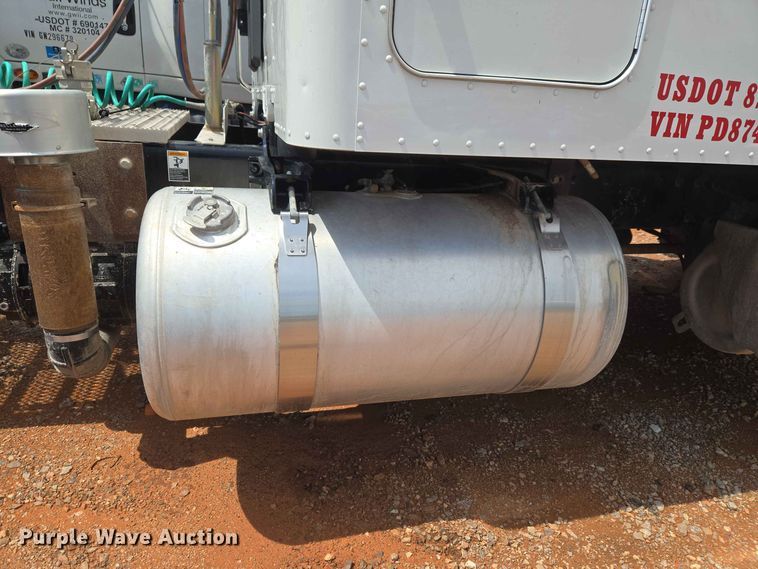 image for item YA4148 2023 Peterbilt 567 semi truck