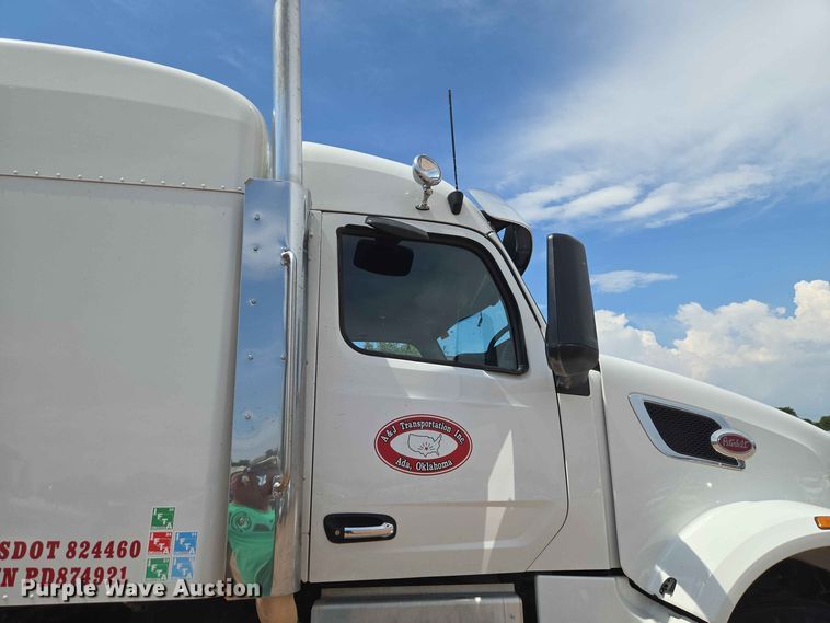 image for item YA4148 2023 Peterbilt 567 semi truck