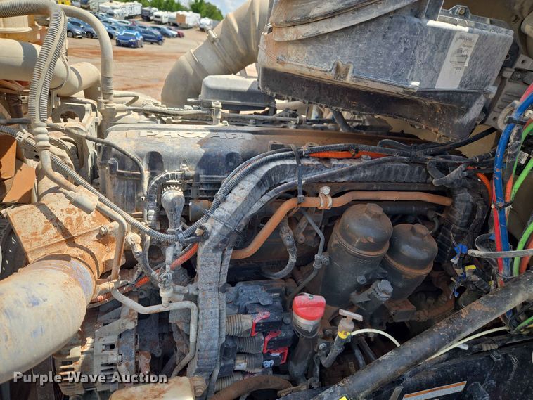 image for item YA4148 2023 Peterbilt 567 semi truck