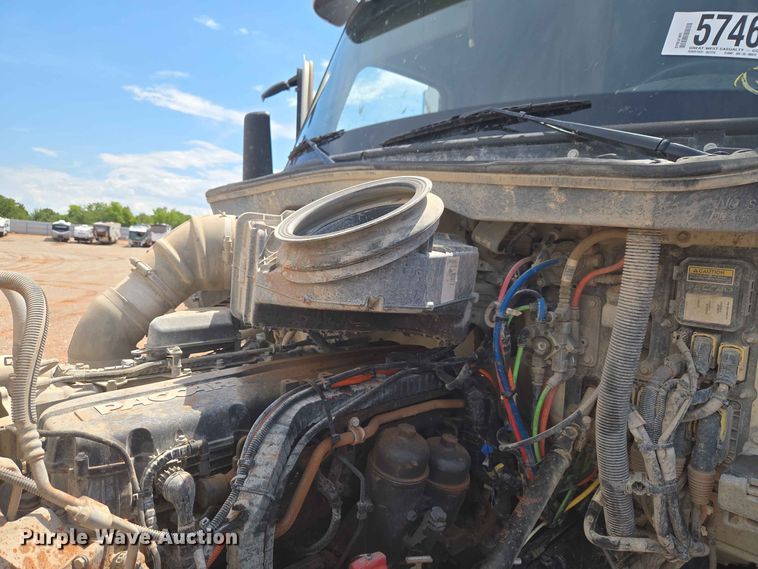 image for item YA4148 2023 Peterbilt 567 semi truck