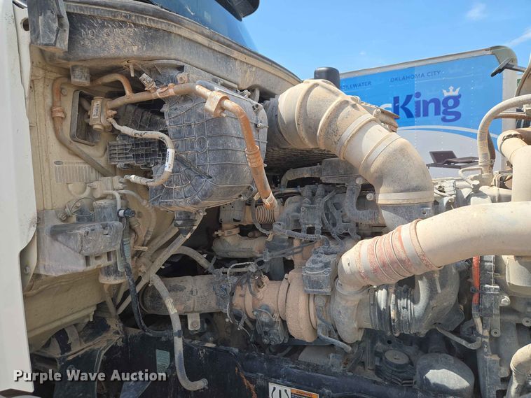 image for item YA4148 2023 Peterbilt 567 semi truck