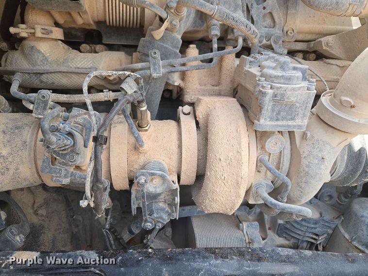image for item YA4148 2023 Peterbilt 567 semi truck