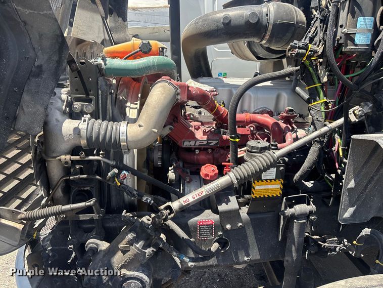 image for item YA4208 2017 Mack CXU613 semi truck