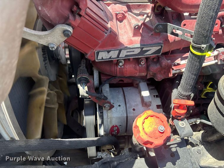 image for item YA4208 2017 Mack CXU613 semi truck
