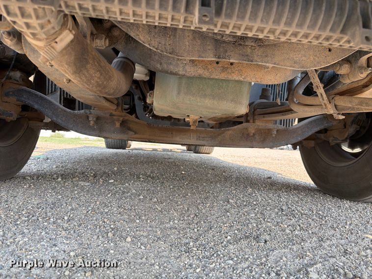 image for item YA4214 2019 Volvo VNL semi truck