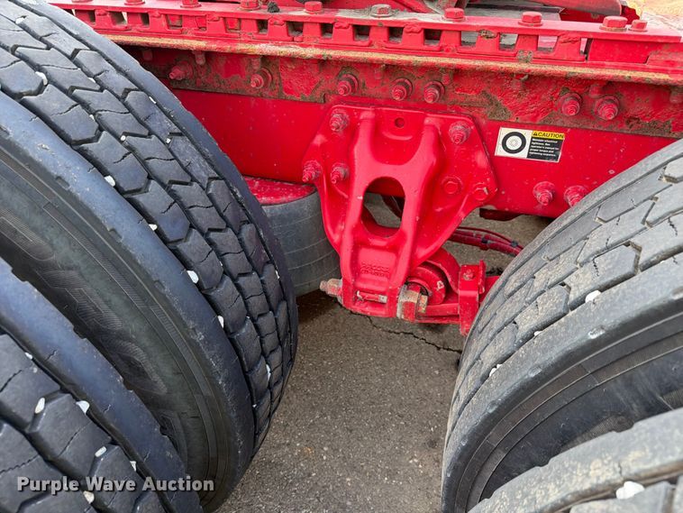 image for item YA4301 2021 Peterbilt 389 semi truck