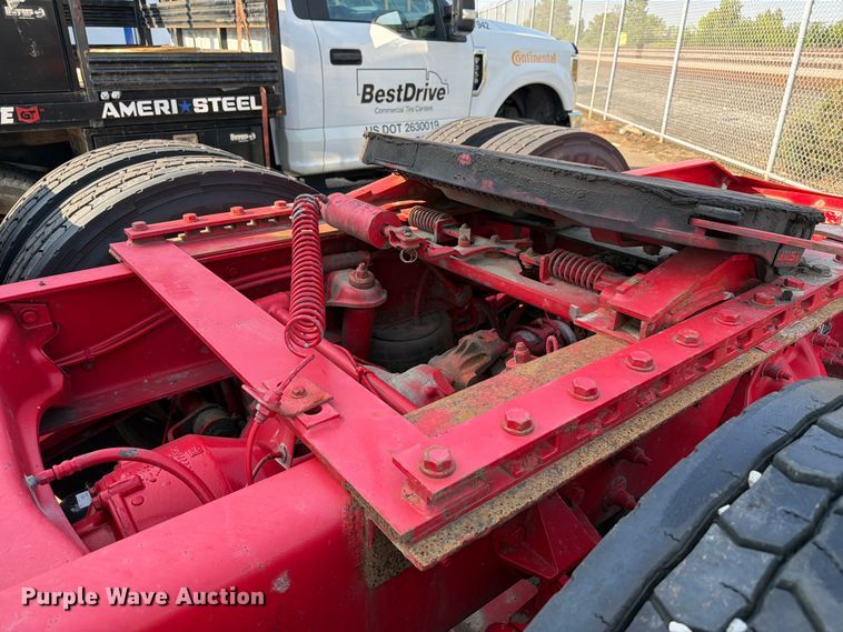 image for item YA4301 2021 Peterbilt 389 semi truck