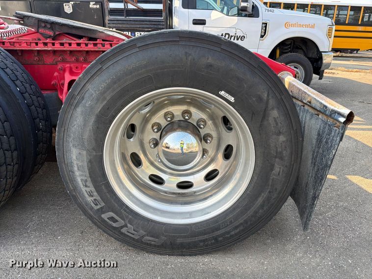 image for item YA4301 2021 Peterbilt 389 semi truck
