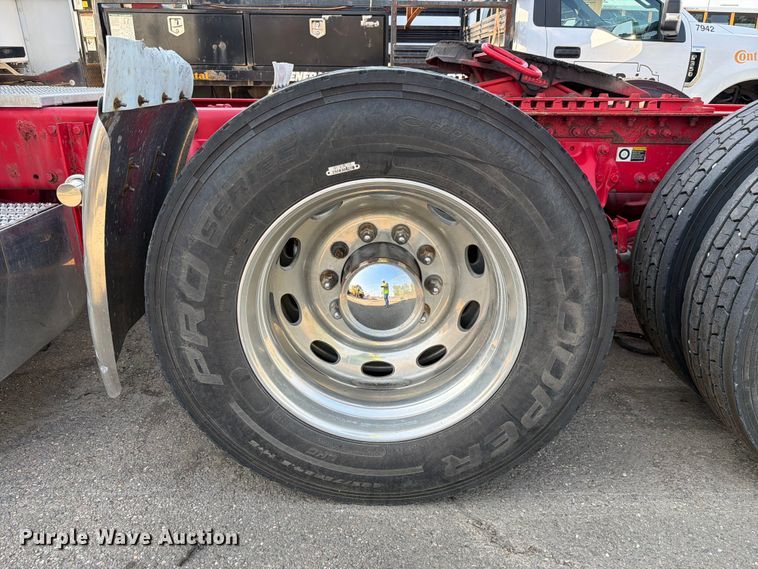 image for item YA4301 2021 Peterbilt 389 semi truck