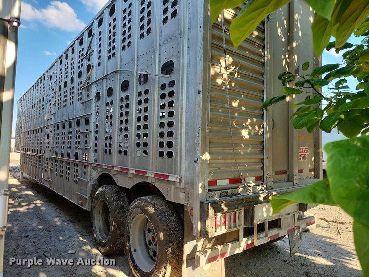 image for item YA4339 2010 Wilson PSDCL 402 livestock trailer