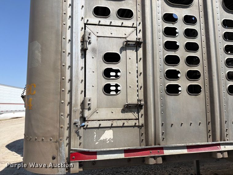 image for item YA4339 2010 Wilson PSDCL 402 livestock trailer