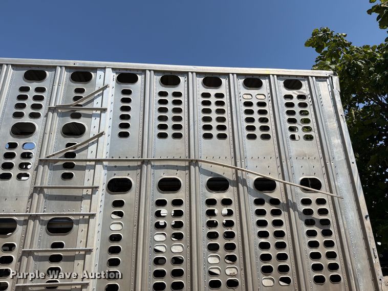 image for item YA4339 2010 Wilson PSDCL 402 livestock trailer