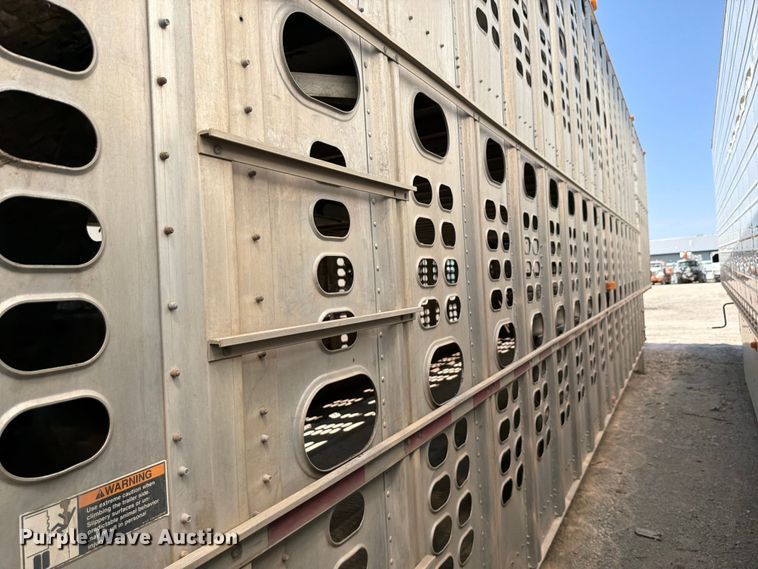 image for item YA4339 2010 Wilson PSDCL 402 livestock trailer