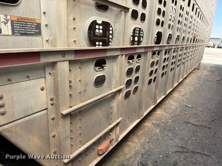 image for item YA4339 2010 Wilson PSDCL 402 livestock trailer