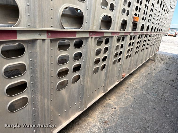 image for item YA4339 2010 Wilson PSDCL 402 livestock trailer