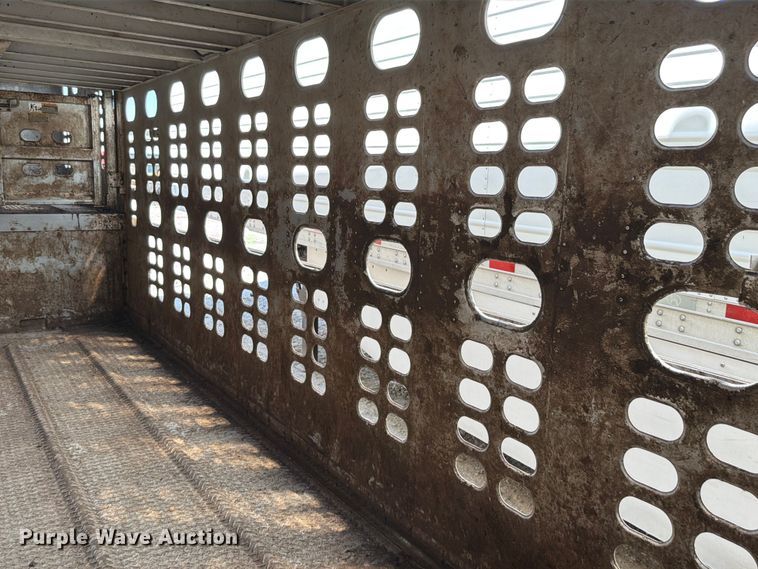 image for item YA4339 2010 Wilson PSDCL 402 livestock trailer