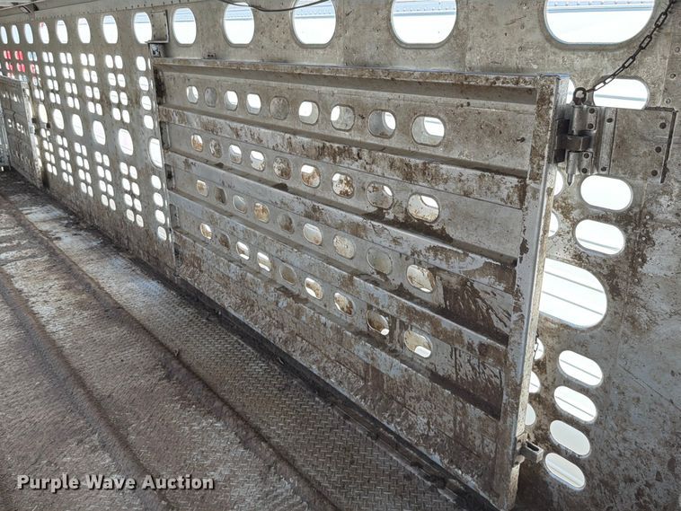 image for item YA4339 2010 Wilson PSDCL 402 livestock trailer