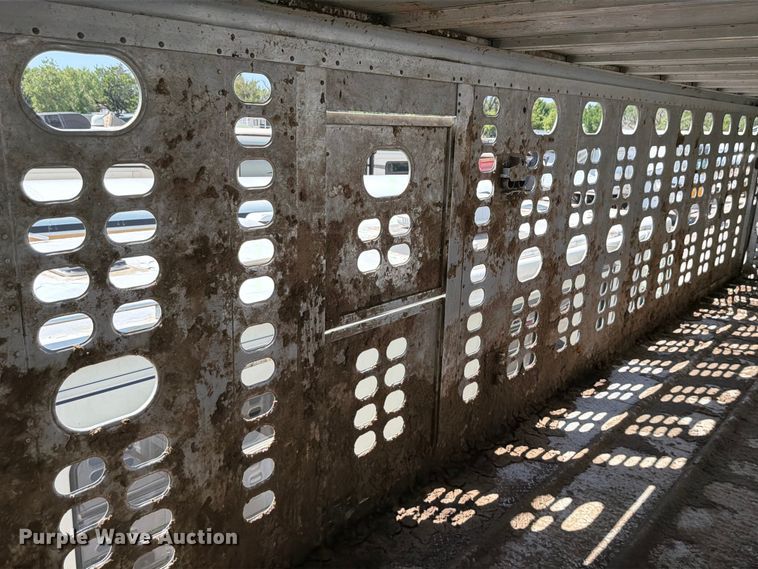 image for item YA4339 2010 Wilson PSDCL 402 livestock trailer