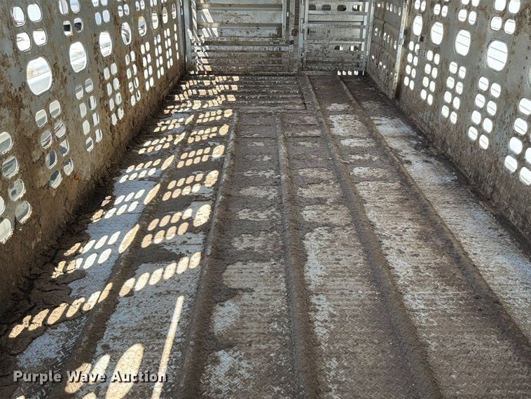 image for item YA4339 2010 Wilson PSDCL 402 livestock trailer