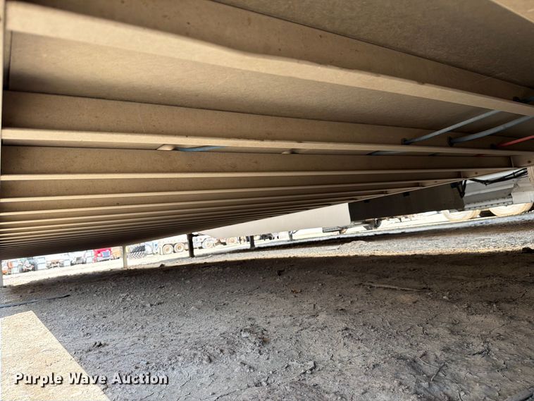 image for item YA4339 2010 Wilson PSDCL 402 livestock trailer