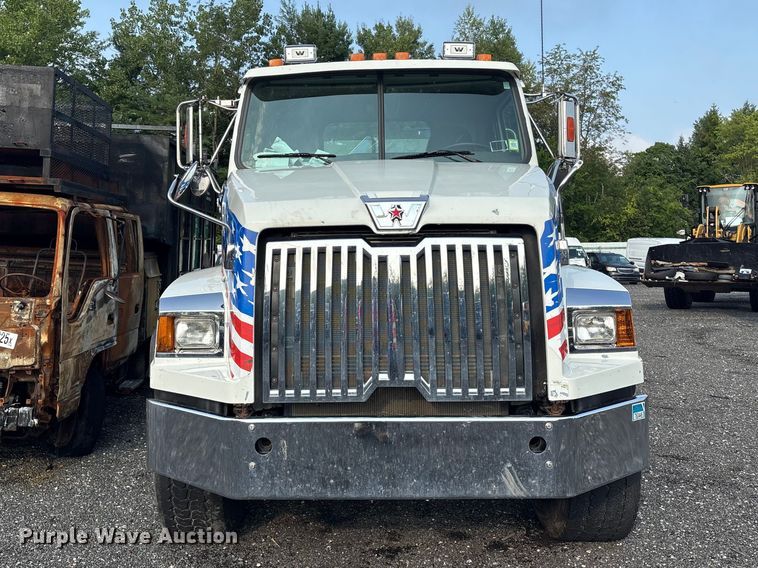 image for item YA4445 2017 Western Star 4700 crane truck