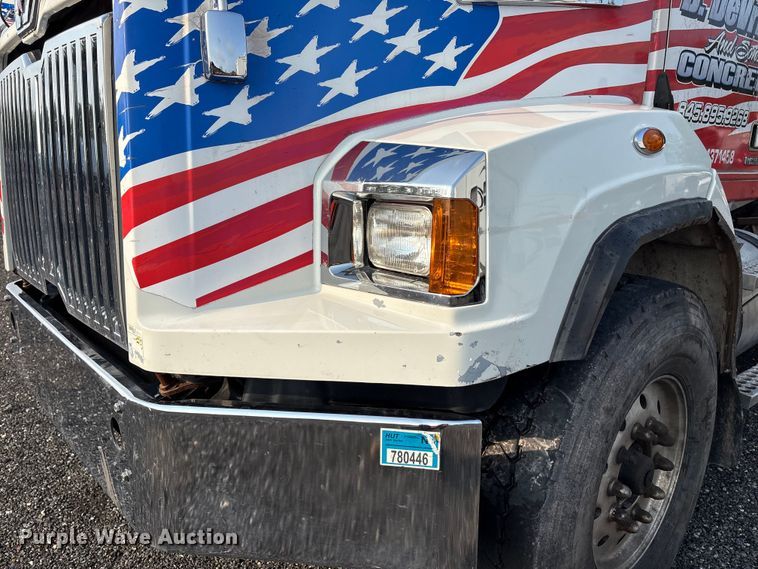 image for item YA4445 2017 Western Star 4700 crane truck