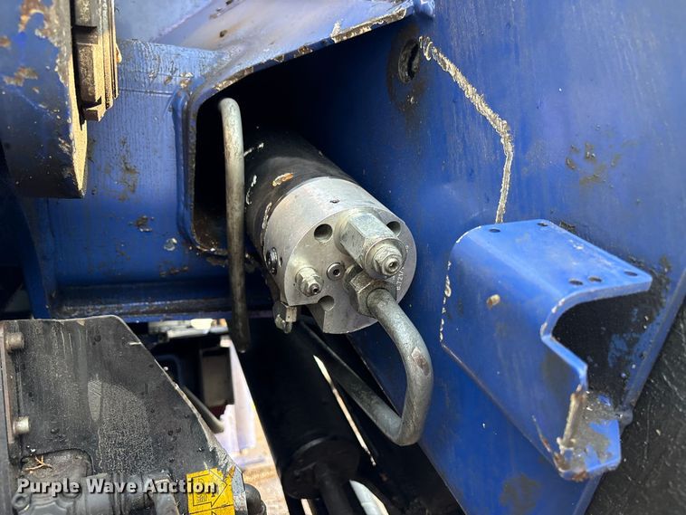 image for item YA4445 2017 Western Star 4700 crane truck