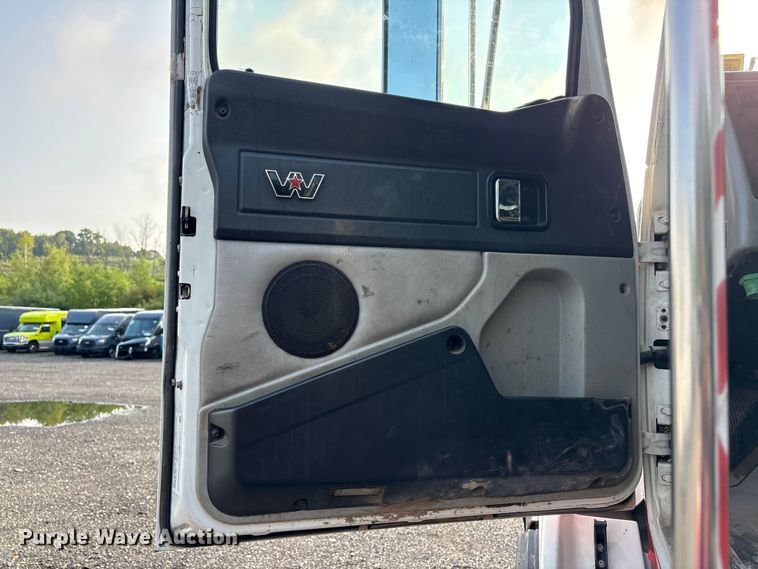 image for item YA4445 2017 Western Star 4700 crane truck