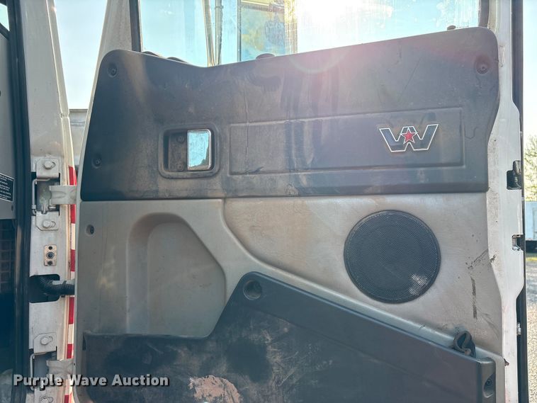 image for item YA4445 2017 Western Star 4700 crane truck