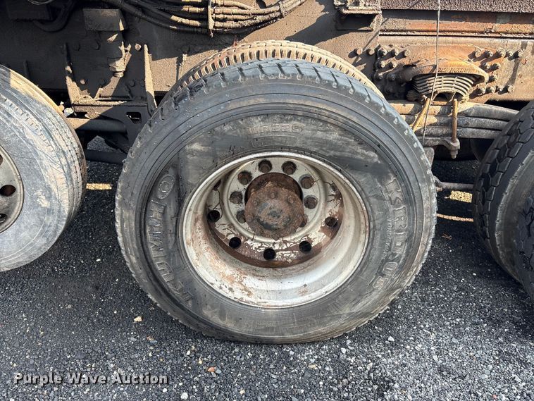 image for item YA4445 2017 Western Star 4700 crane truck