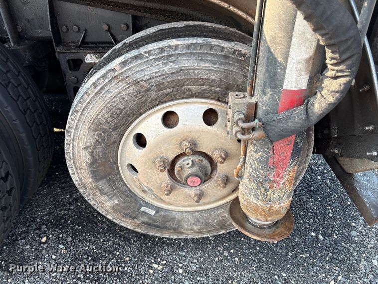 image for item YA4445 2017 Western Star 4700 crane truck